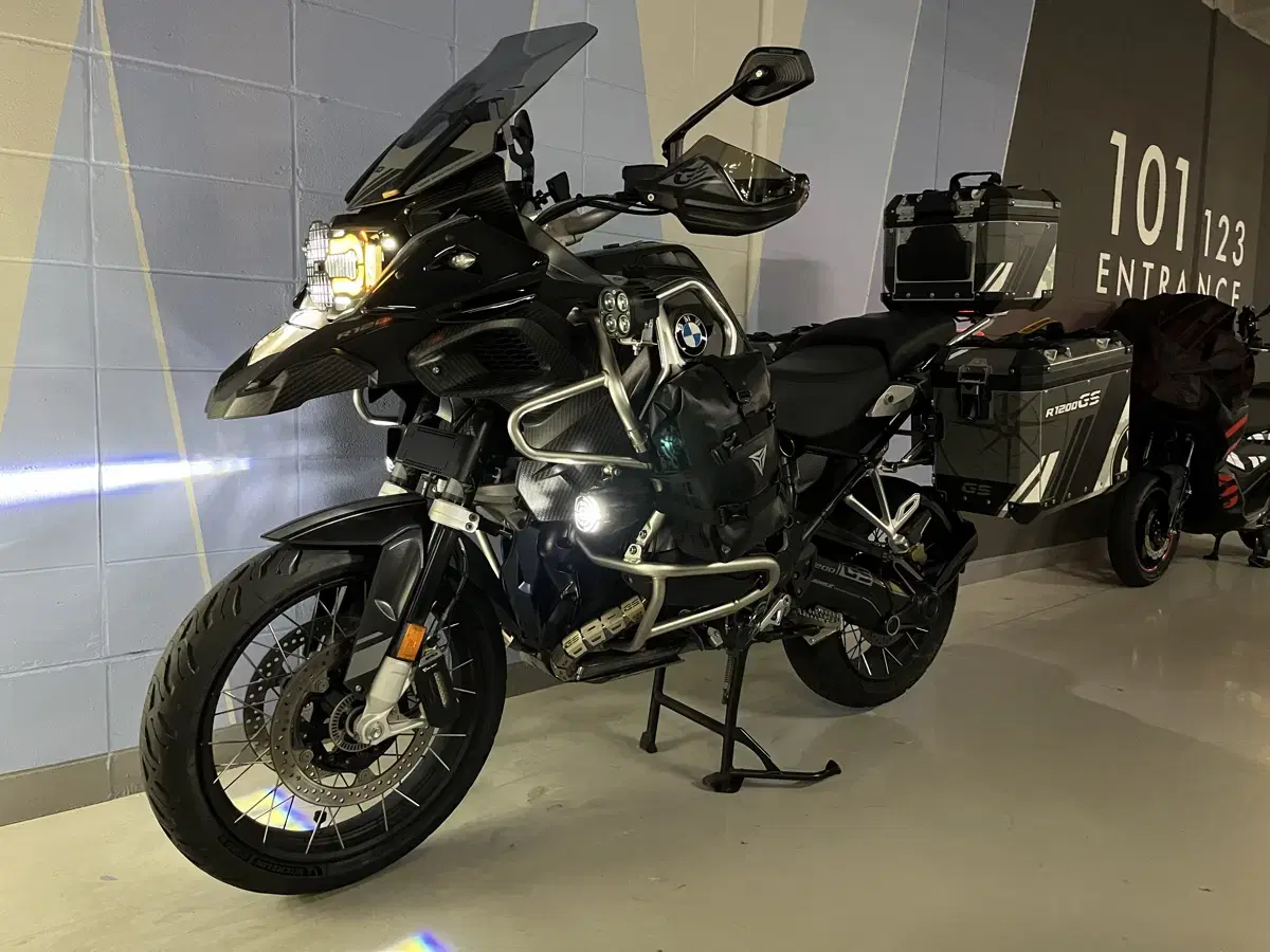 bmw gs1200adv 풀튜닝 판매합니다